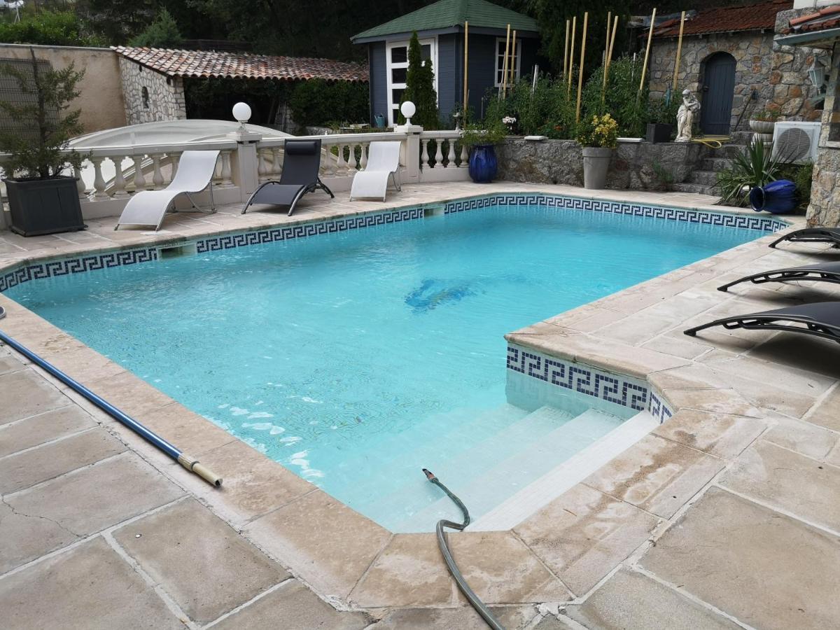 Appartement design avec piscine Digne-les-Bains Extérieur photo